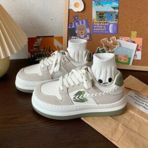 Versatile Thick Sole Little White Shoes Girl